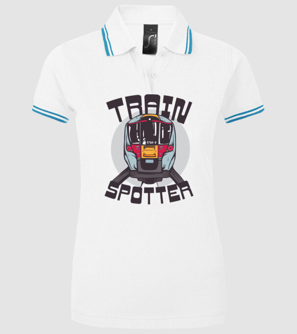 Trenuri model alb pe tricou