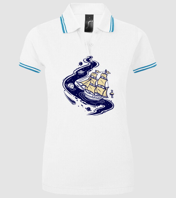 Vapoare model alb pe tricou