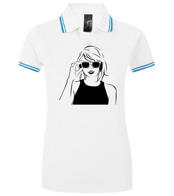  model  pe tricou