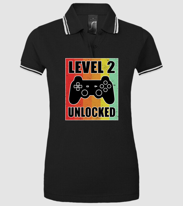 level 2 unlocked retro gamer model negru pe tricou