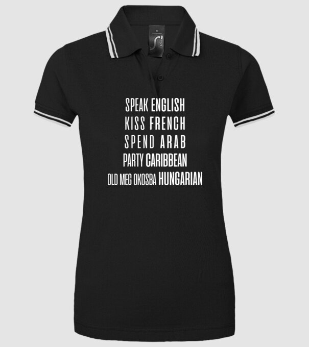 model negru pe tricou