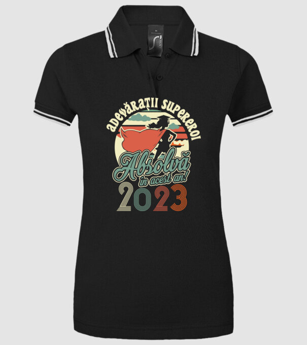 Adevărații supereroi model negru pe tricou