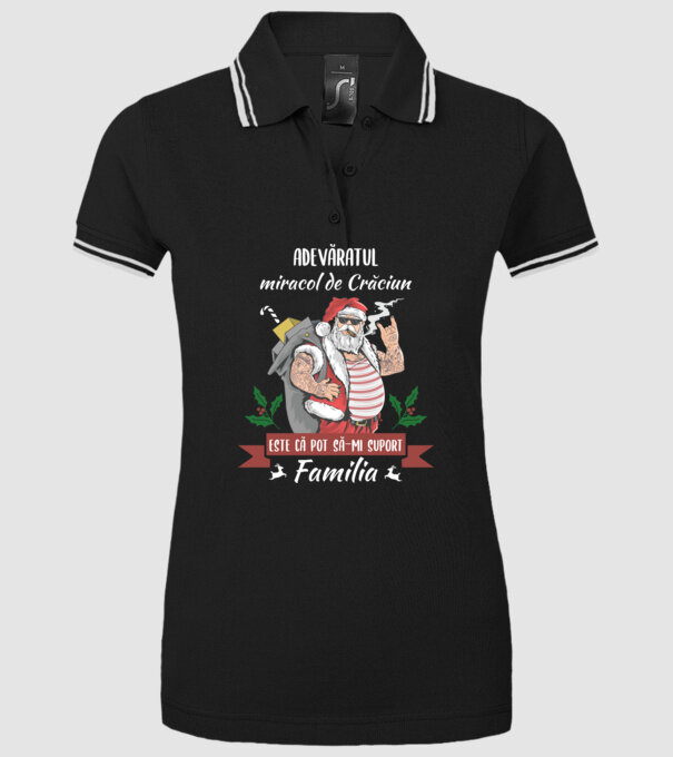 adevăratul miracol de Crăciun este că pot să-mi suport familia model negru pe tricou