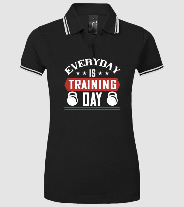 everyday is training day model negru pe tricou