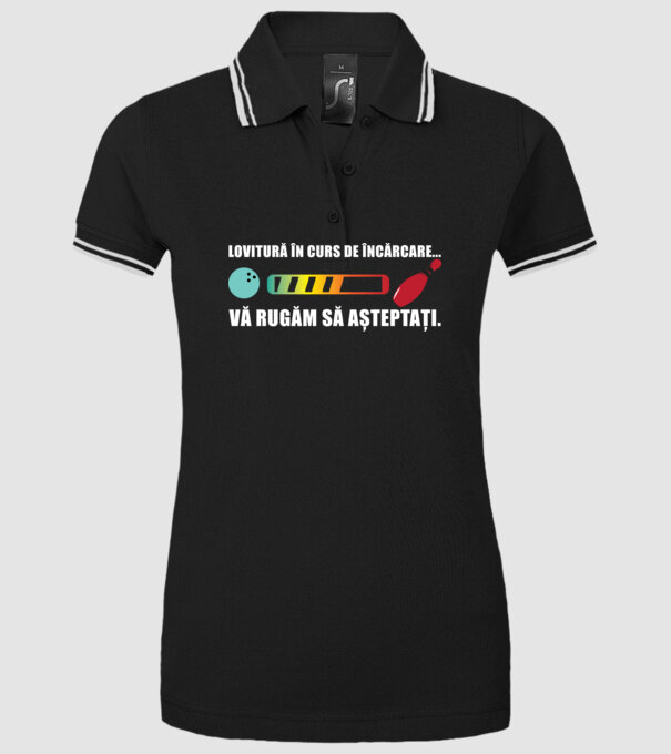 lovitură în curs de încărcare .. vă rugăm să așteptați. model negru pe tricou