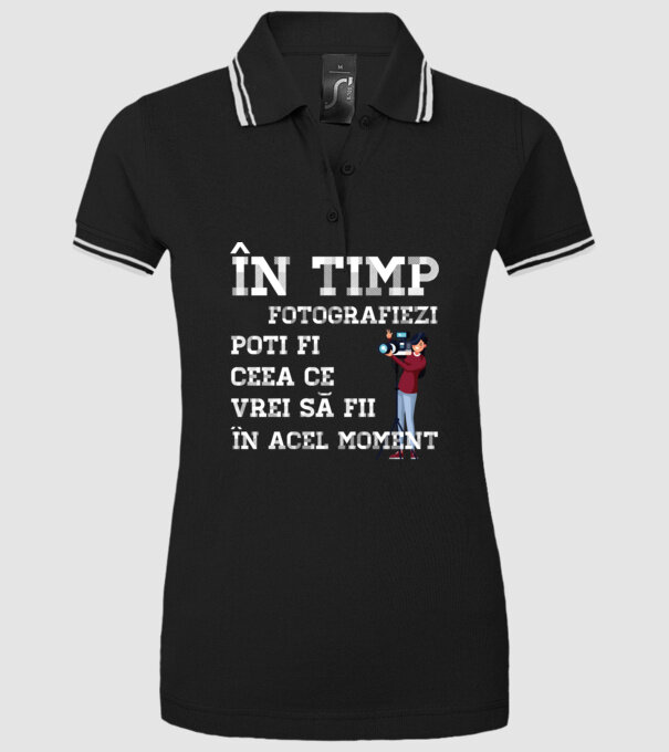 în timp ce fotografiezi poți fi ceea ce vrei să fii - în acel moment model negru pe tricou
