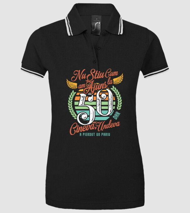 Nu știu cum am ajuns la 50, dar undeva, cineva a pierdut un pariu model negru pe tricou