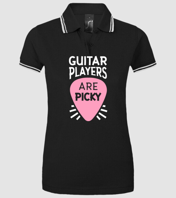 Picky model negru pe tricou