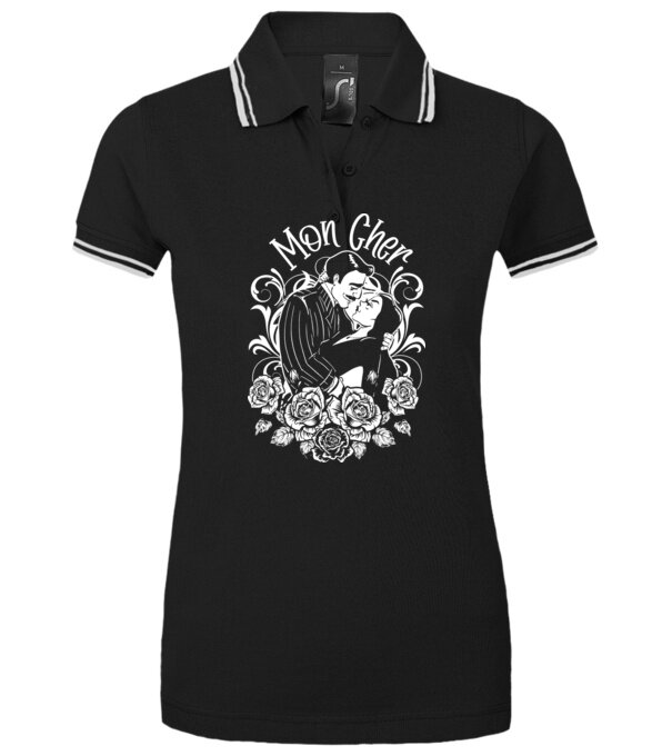  model  pe tricou