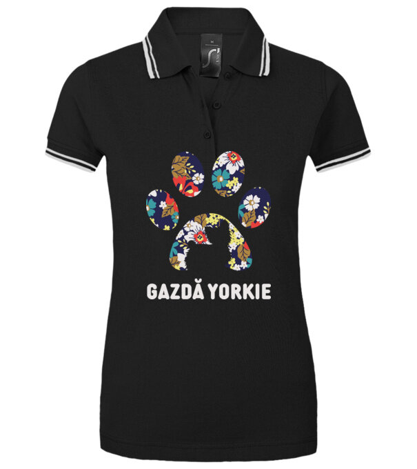  model  pe tricou