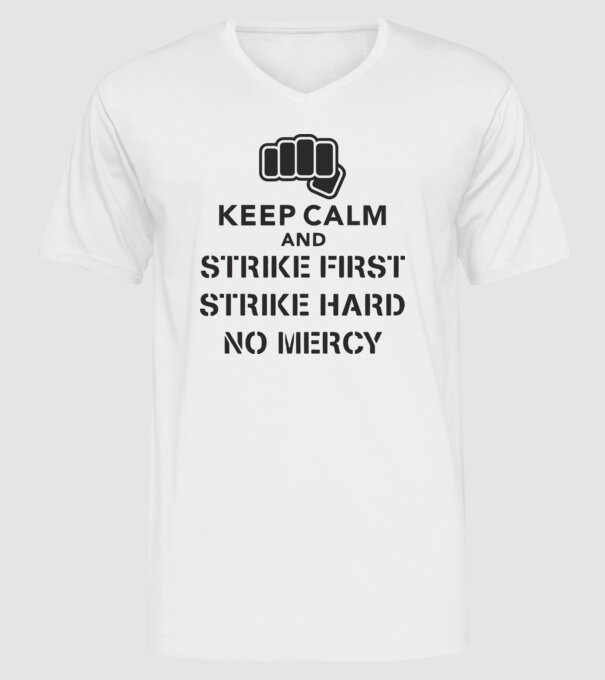 Keep calm and strike first cobra kai model alb pe tricou