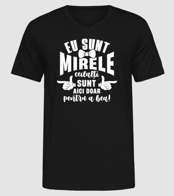 Eu sunt mirele model negru pe tricou
