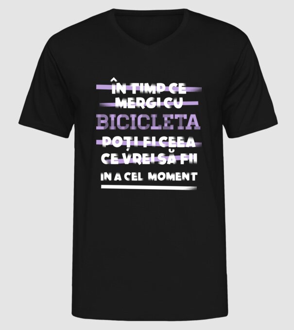 în timp ce mergi cu bicicleta poți fi ceea ce vrei să fii - în acel moment model negru pe tricou