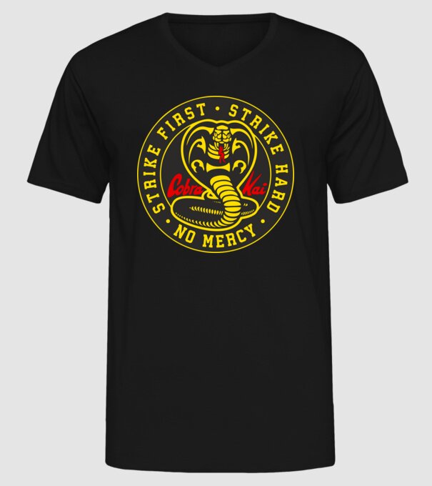Strike first strike hard cobra kai model negru pe tricou