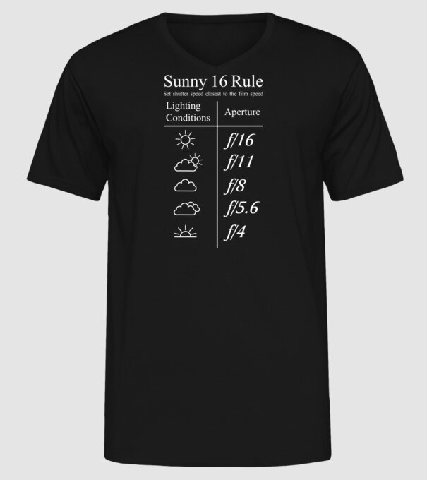 Sunny 16 Rule model negru pe tricou
