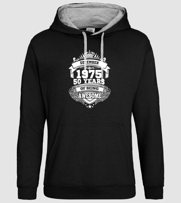Awesome being of december 1975 model negru pe tricou