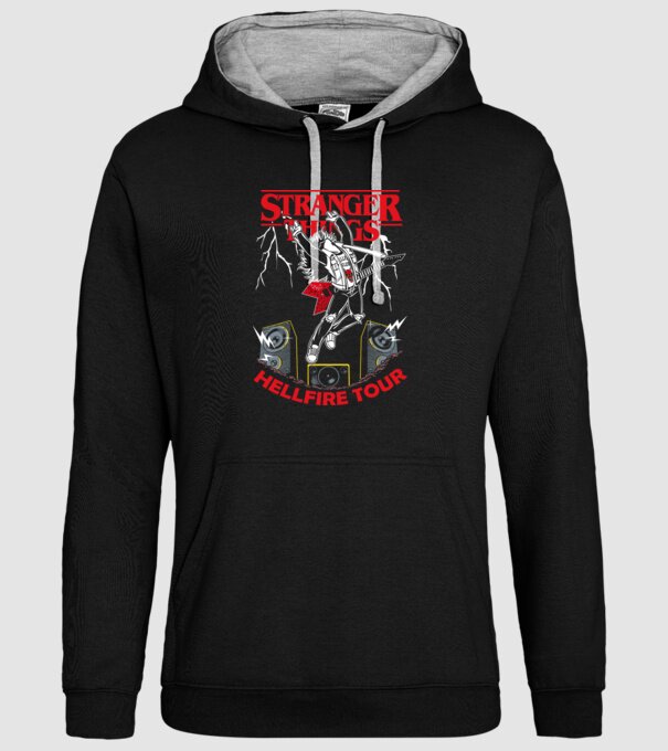 HELLFIRE TOUR model negru pe tricou