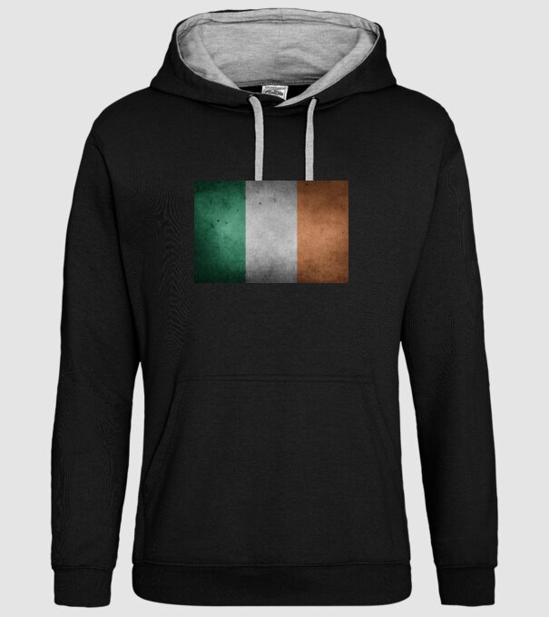 IRELAND model negru pe tricou