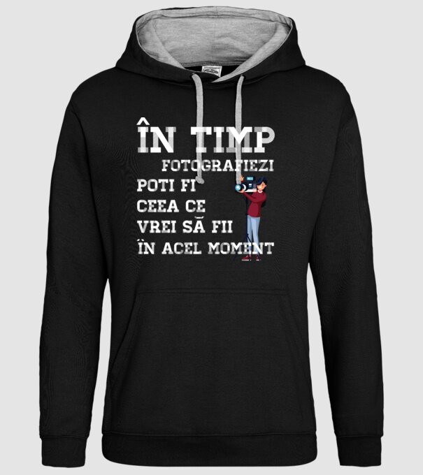 în timp ce fotografiezi poți fi ceea ce vrei să fii - în acel moment model negru pe tricou