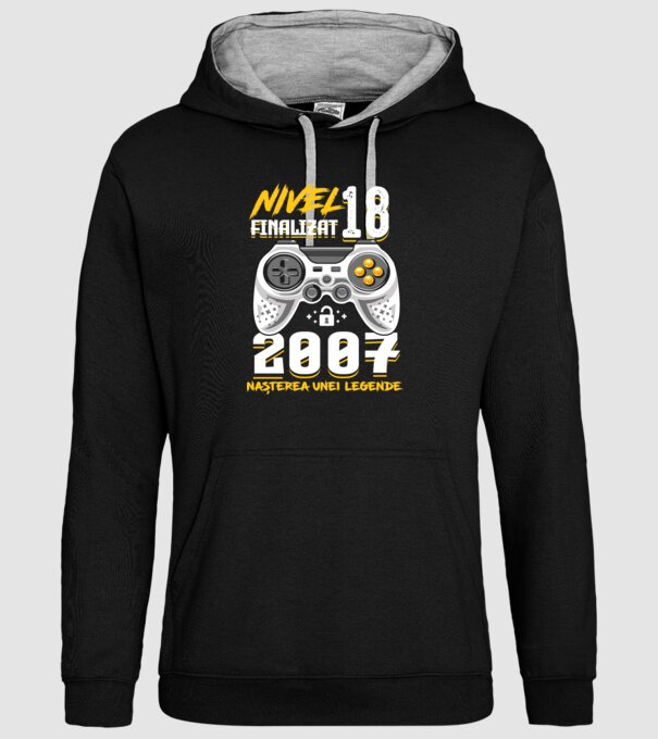 Nivel Finalizat 18 model negru pe tricou