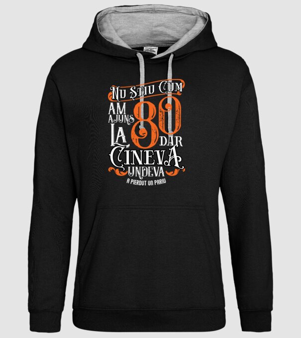 Nu știu cum am ajuns la 80, dar cineva, undeva, a pierdut un pariu model negru pe tricou