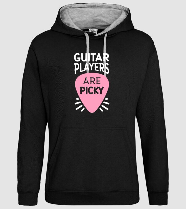 Picky model negru pe tricou