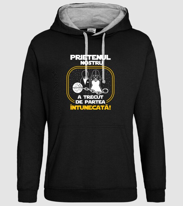 Prietenul nostru a trecut de partea întunecată model negru pe tricou
