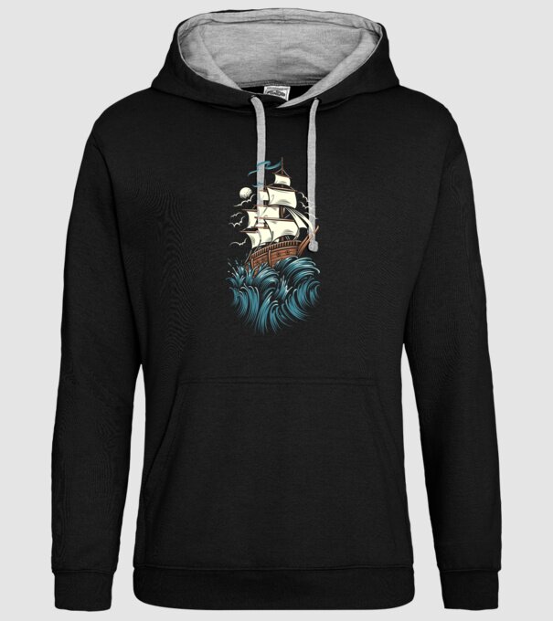 Vapoare model negru pe tricou