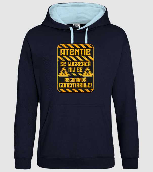 Nu se recomandă comentariile D9233657 model albastru închis pe tricou