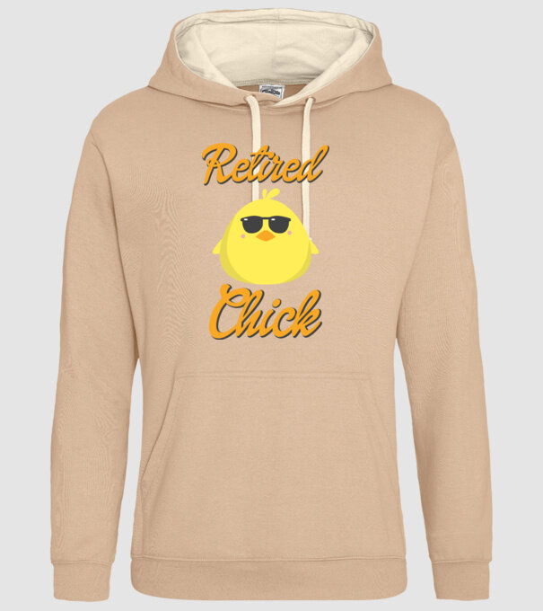 Retired chick model nisipiu pe tricou
