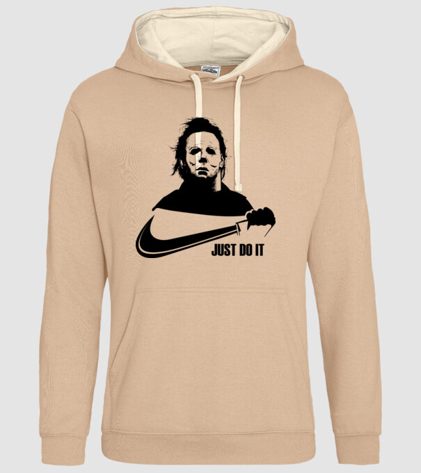 Serial killer model nisipiu pe tricou