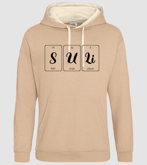 model nisipiu pe tricou