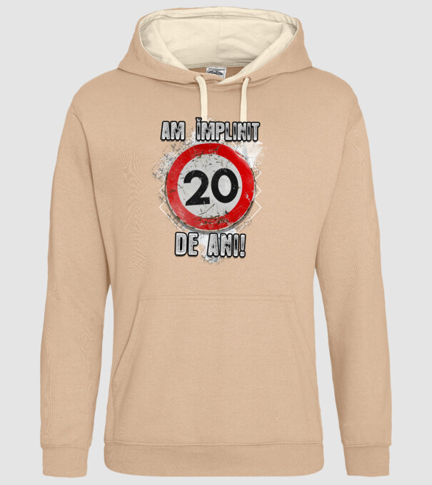 Am împlinit 20 de ani! model nisipiu pe tricou