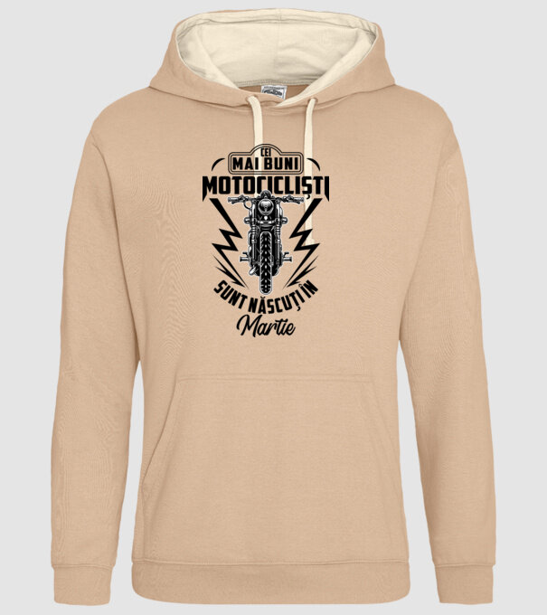 Cei mai buni motocicliști sunt născuți în Martie model nisipiu pe tricou