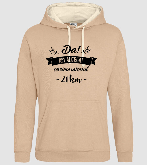 Da, am alergat semimaratonul - 21 km model nisipiu pe tricou