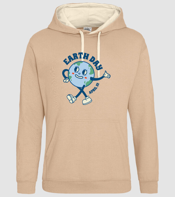 Earth Day model nisipiu pe tricou