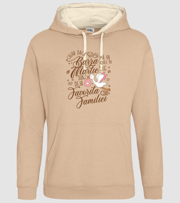 Favorita familiei MARTIE model nisipiu pe tricou