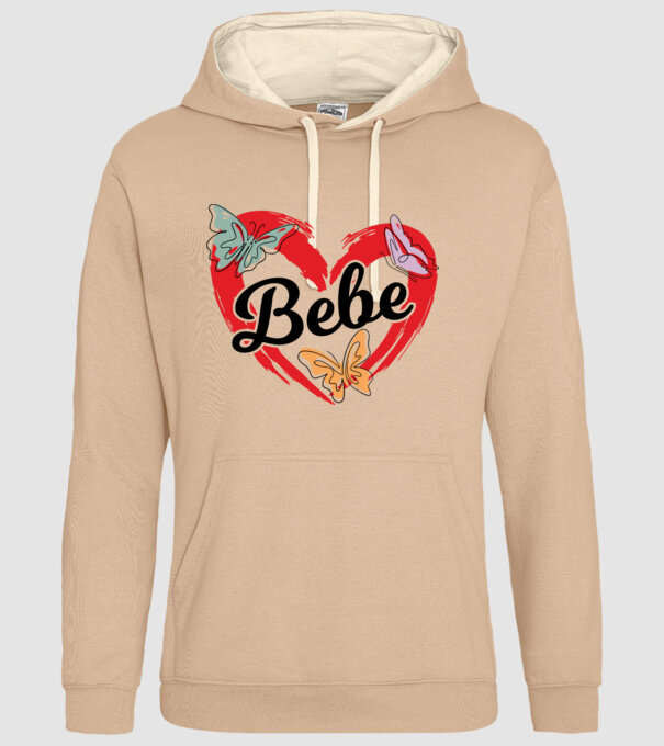 Bebe model nisipiu pe tricou