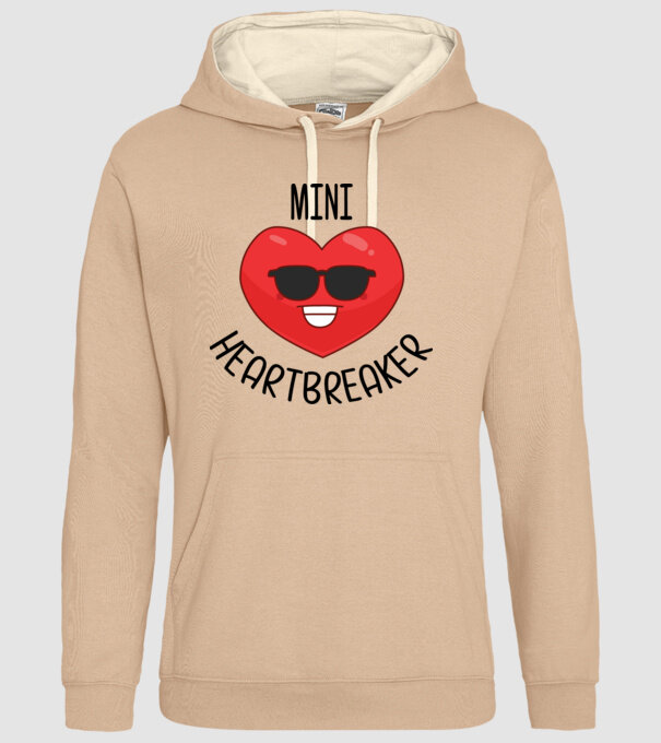 mini heartbreaker model nisipiu pe tricou