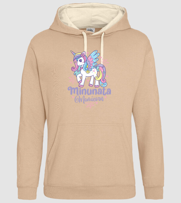 Minunata Mamicorn model nisipiu pe tricou