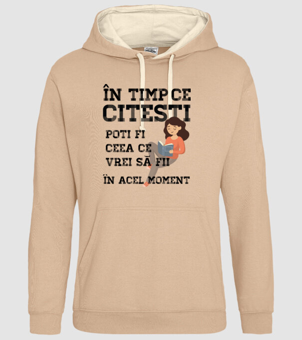 în timp ce citești poți fi ceea ce vrei să fii - în acel moment model nisipiu pe tricou