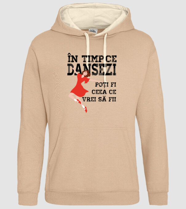 n timp ce dansezi poți fi ceea ce vrei să fii - în acel moment ,D2509335 model nisipiu pe tricou
