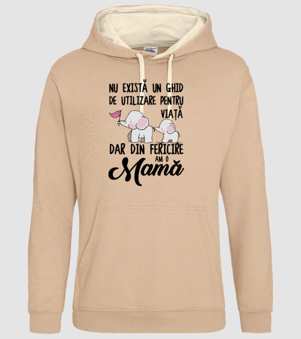 Nu există un ghid de utilizare pentru viață, dar din fericire am o mamă model nisipiu pe tricou