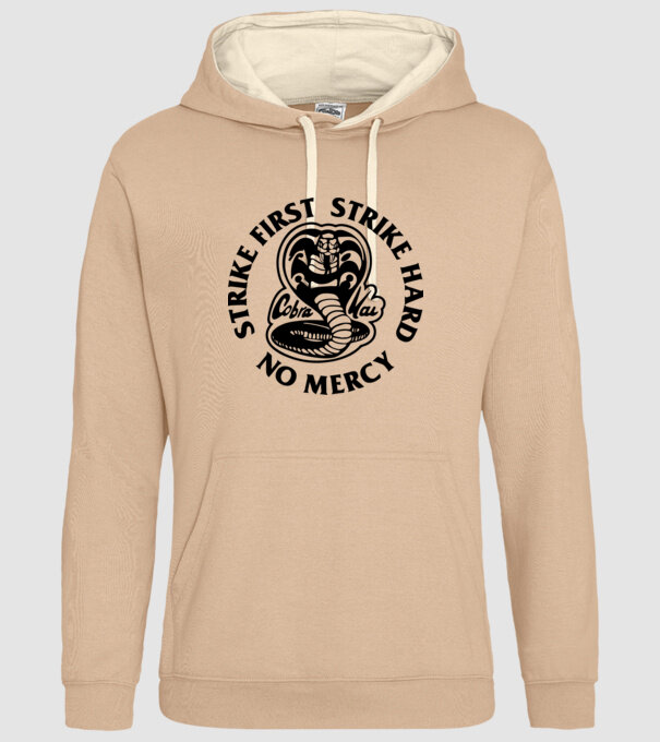Strike first strike hard no mercy model nisipiu pe tricou