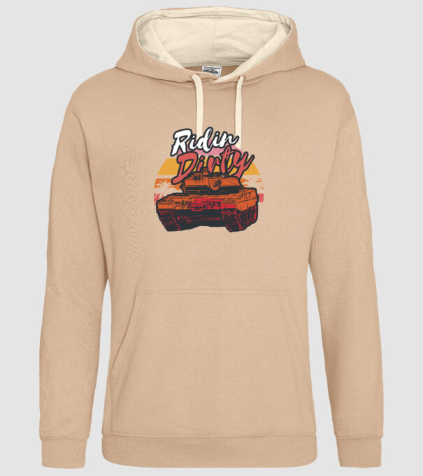 Tancuri model nisipiu pe tricou