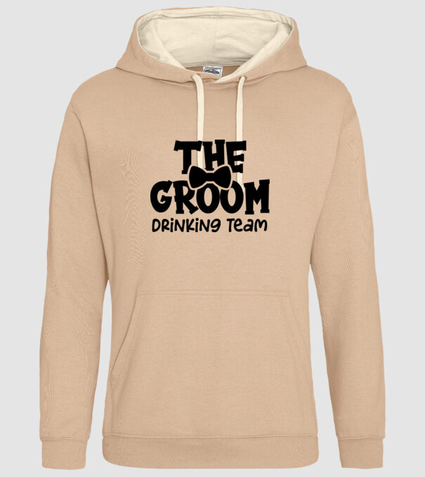 The Groom model nisipiu pe tricou