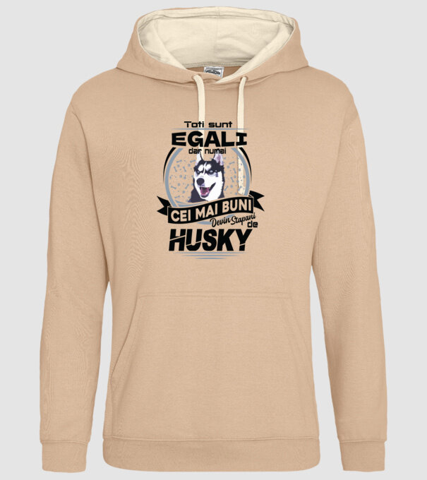 Toți sunt egali, dar numai cei mai buni devin stăpâni de husky model nisipiu pe tricou