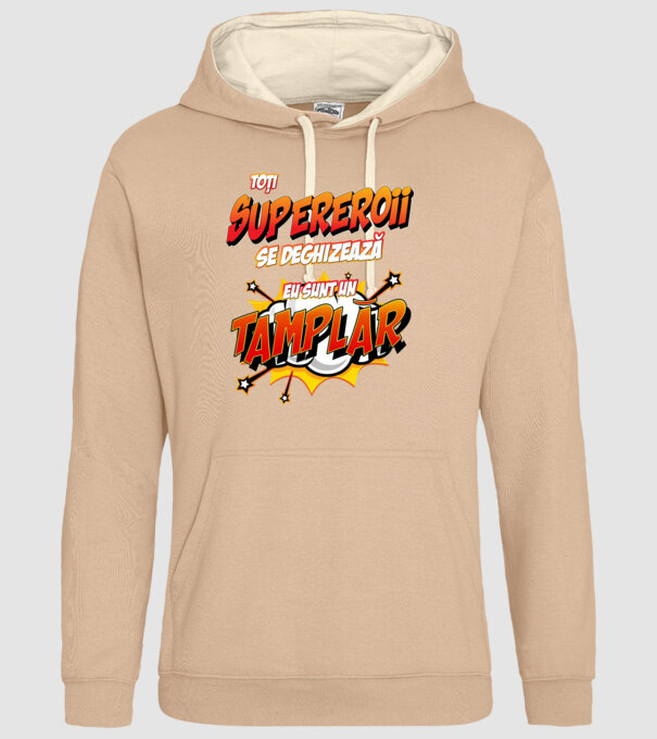 Toți supereroii se deghizează, eu sunt un tâmplar model nisipiu pe tricou