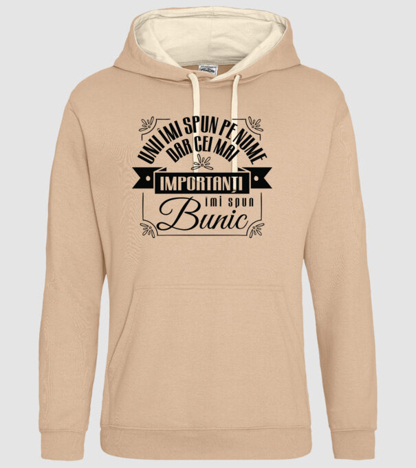 Unii îmi spun pe nume, dar cei mai importanți îmi spun bunic model nisipiu pe tricou