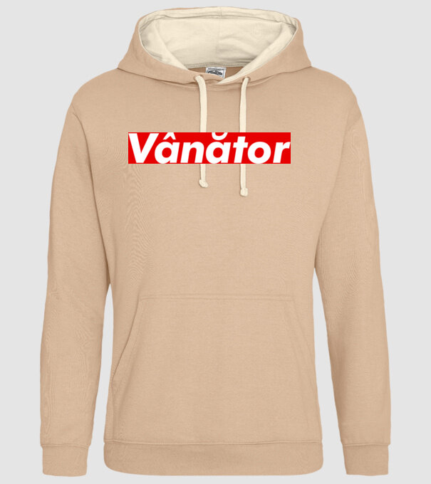 vânător model nisipiu pe tricou